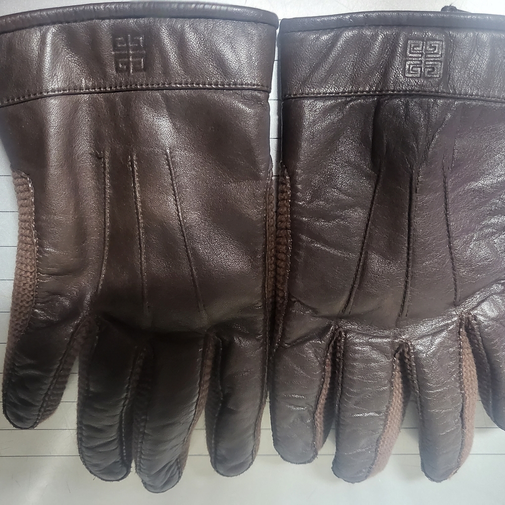 Givenchy Dark Brown Leather Men's Gloves with Embossed Logo